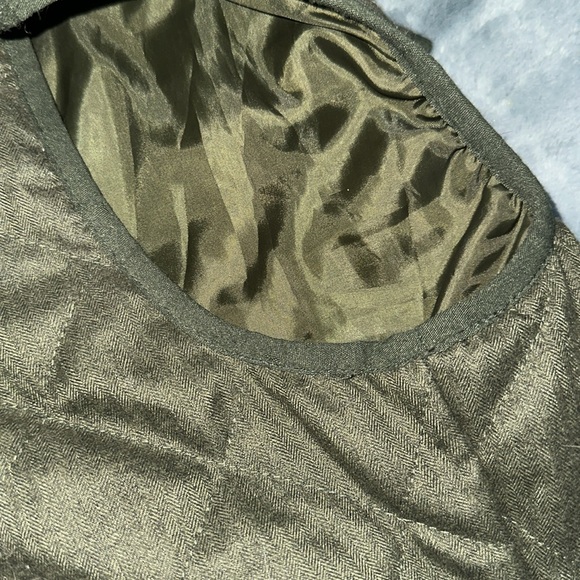 Best - Picture 4 of 4